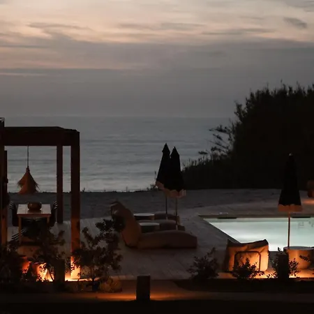 Oceanhuts Coxos Adults Only From Age 14 Ericeira