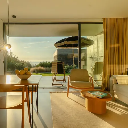 Apart Otel Oceanhuts Coxos Adults Only From Age 14 Ericeira